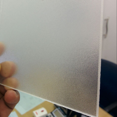 3.2mm 2mm 플로이트 글래스 태양 전지 패널을 위한 낮은 철분 초 맑은 템퍼드 패턴